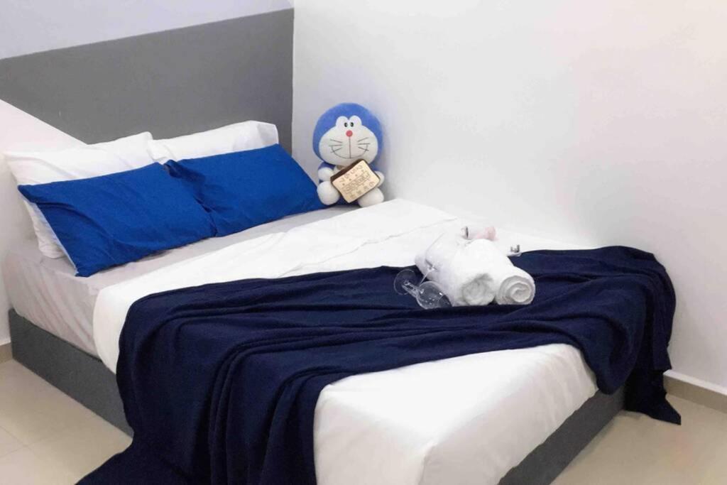 22Pax :Taman Pelangi Party House Nearby Midvelly Villa ยะโฮร์บาห์รู ภายนอก รูปภาพ