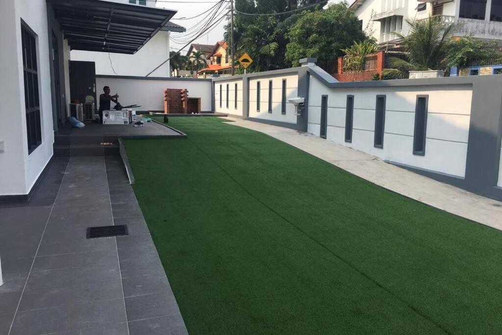 22Pax :Taman Pelangi Party House Nearby Midvelly Villa ยะโฮร์บาห์รู ภายนอก รูปภาพ